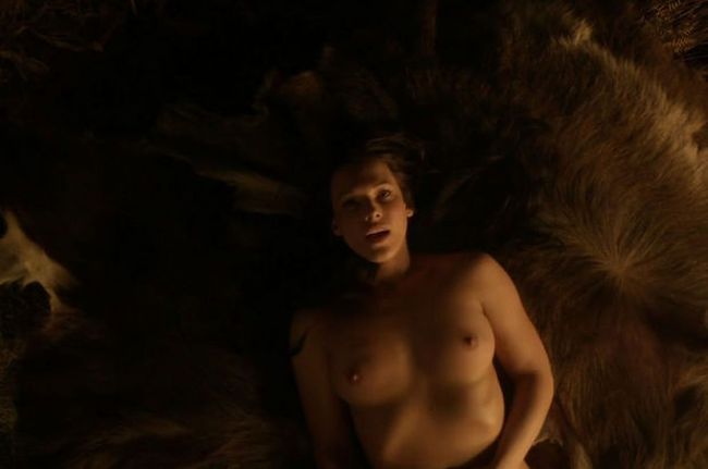 Erotic scenes from the series Spartacus: Blood and Sand - 05