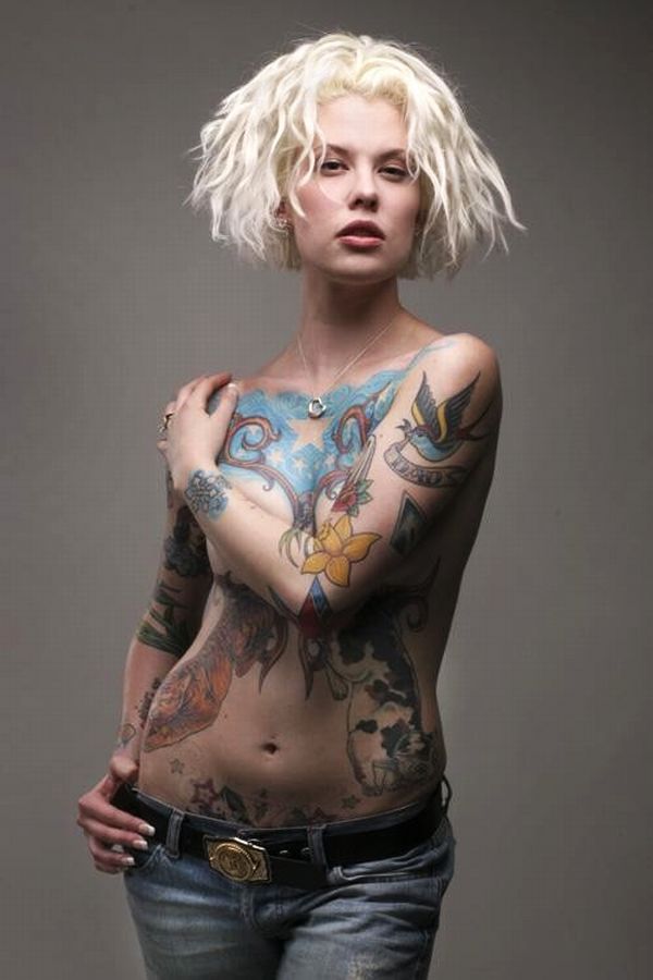 Tattoos on women's breasts – add to the beauty or disfigure it? - 11