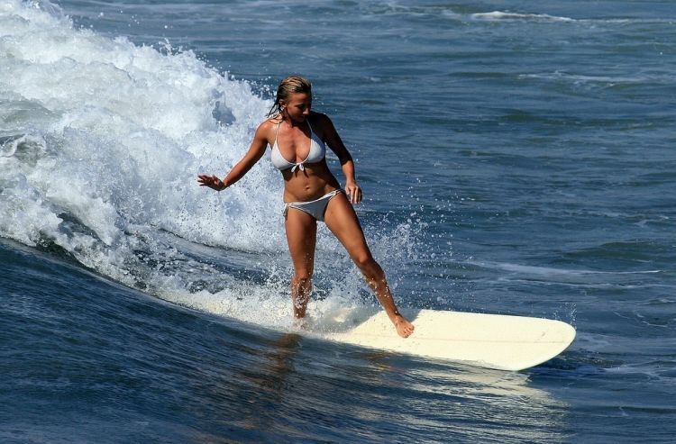 Female surfers - these beauties know what adrenaline is - 04