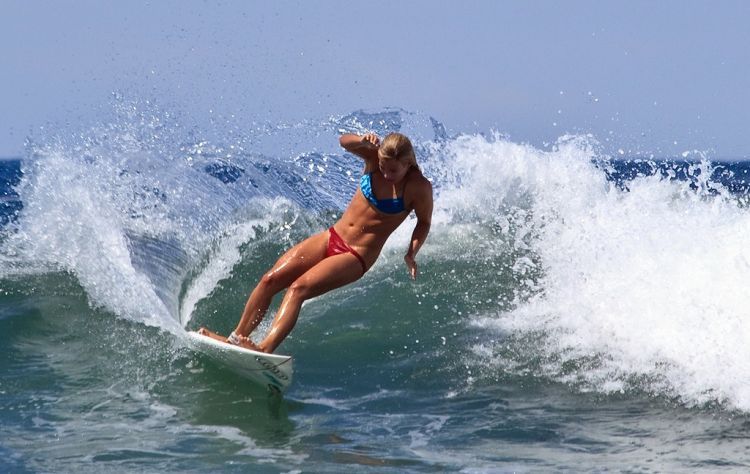 Female surfers - these beauties know what adrenaline is - 07