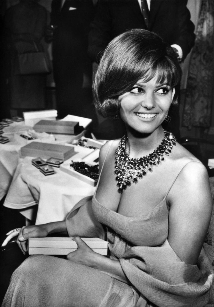 Italian actress Claudia Cardinale, a sexy babe from the past - 06