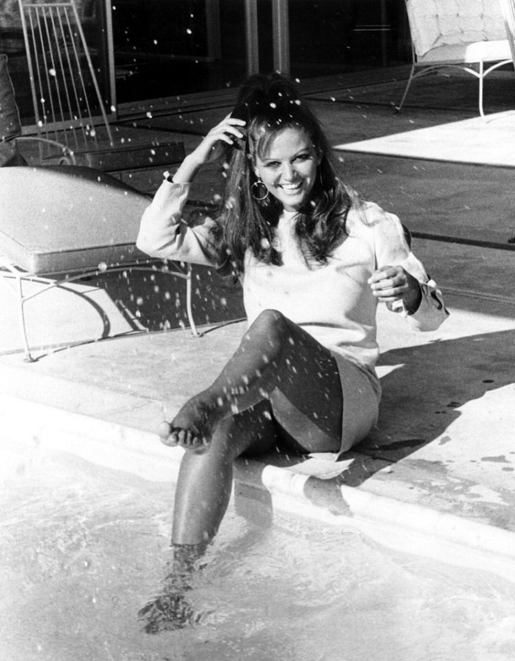 Italian actress Claudia Cardinale, a sexy babe from the past - 25