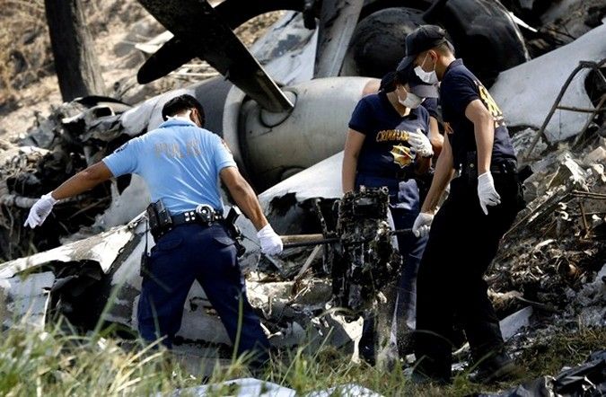 Plane crash in the Philippines - 24