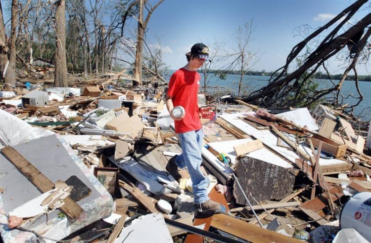 The devastating tornadoes in southern U.S. - 07