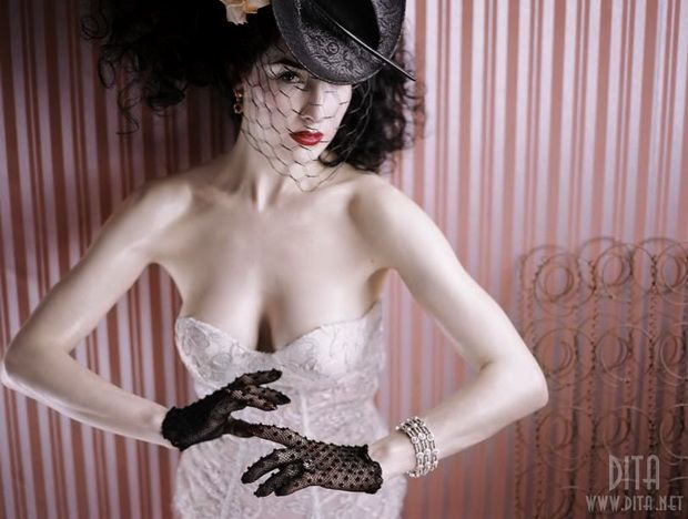 Big collection of erotic photos of burlesque queen Dita von Teese - 75