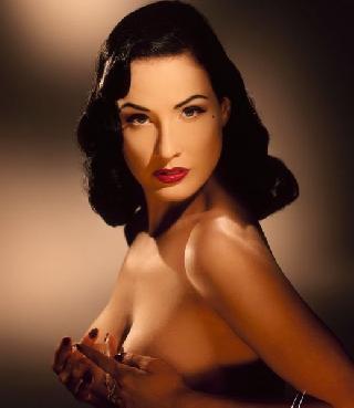 Big collection of erotic photos of burlesque queen Dita von Teese thumb