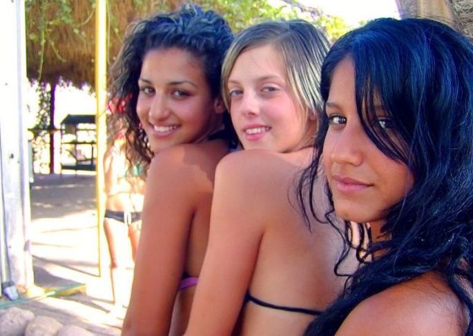 Three Israeli girls in bikini - 10