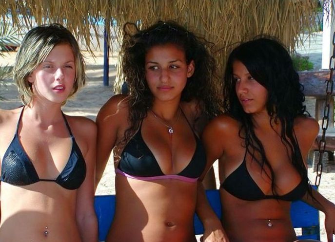 Three Israeli girls in bikini - 13