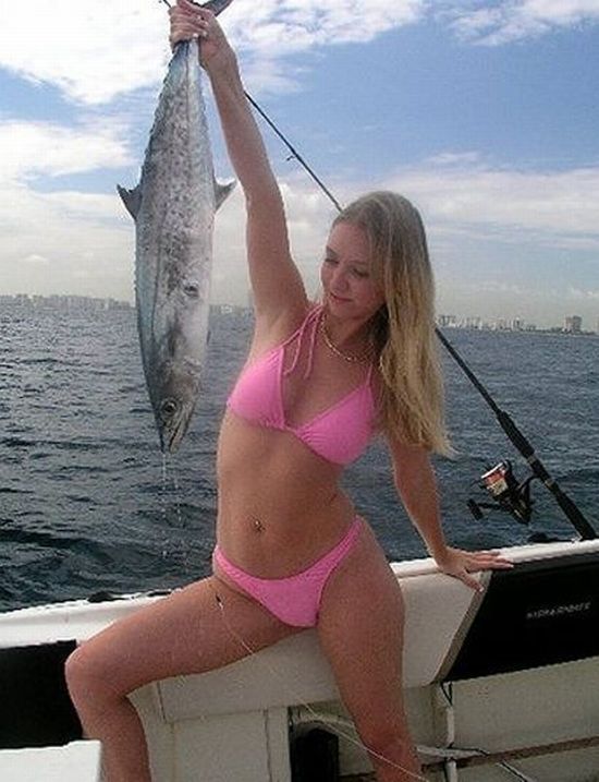 Girls go fishing - 16