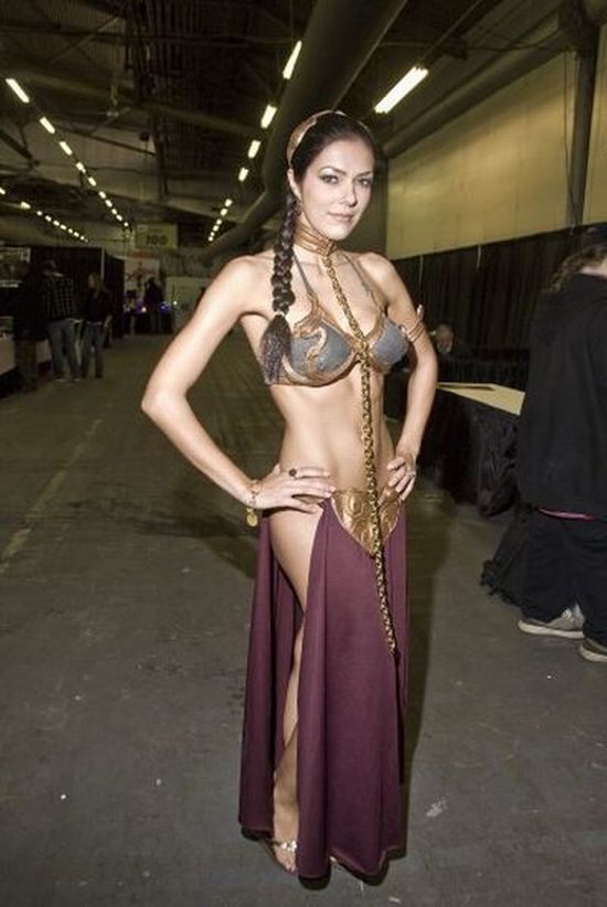 Model Adrianne Curry, a lover to disguise - 16
