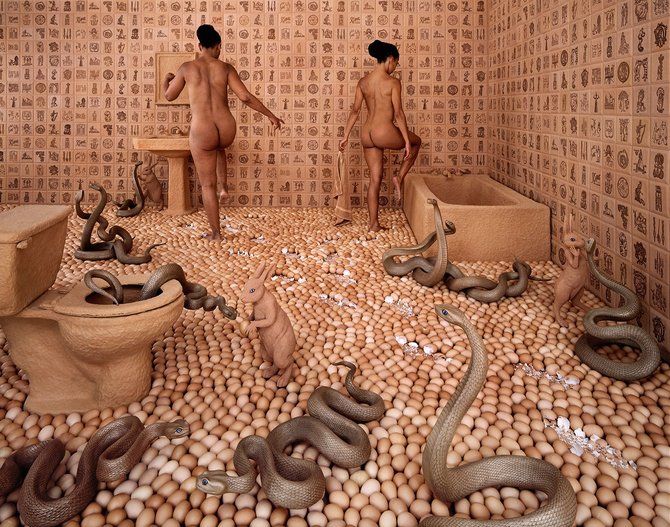 Surreal creativity of photo artist Sandy Skoglund - 16