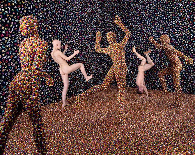 Surreal creativity of photo artist Sandy Skoglund - 23