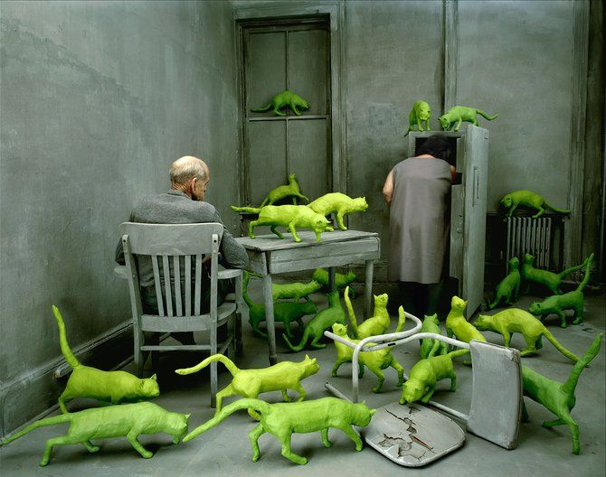 Surreal creativity of photo artist Sandy Skoglund - 30