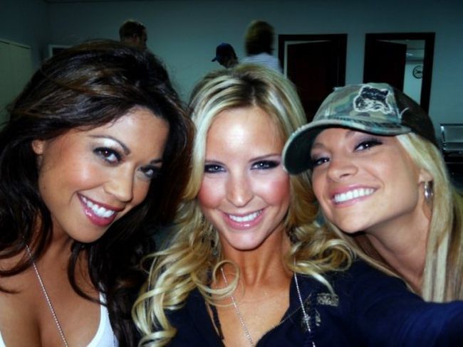 Hot beauties invading Iraq - 36