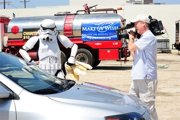 Behind the scenes of a Star Wars car wash - 03