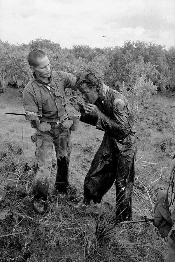 Photo galleries dedicated to the 35th anniversary of the end of the war in Vietnam - 02