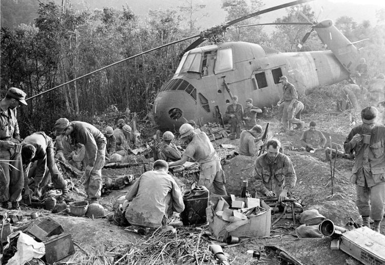 Photo galleries dedicated to the 35th anniversary of the end of the war in Vietnam - 09
