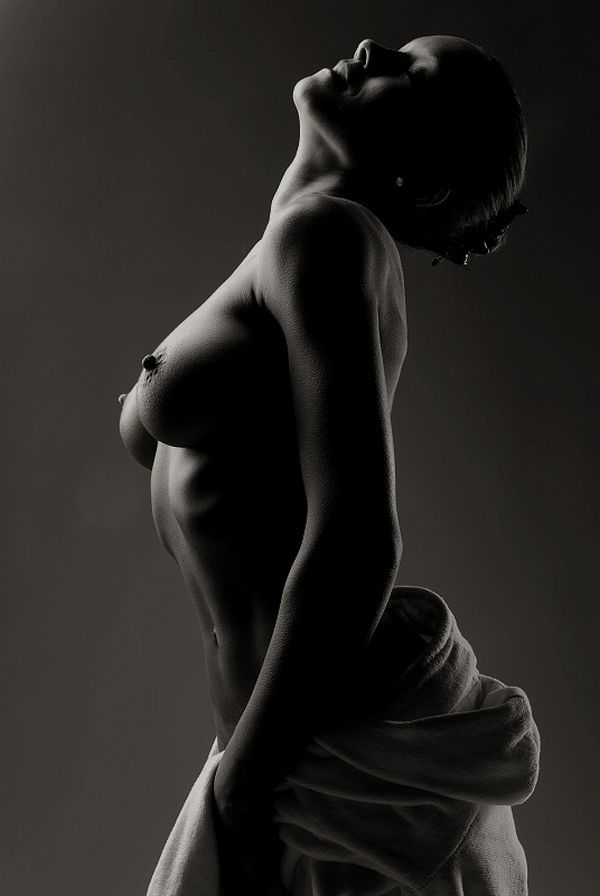 Beautiful black and white erotica from photographer Thomas Doering - 31