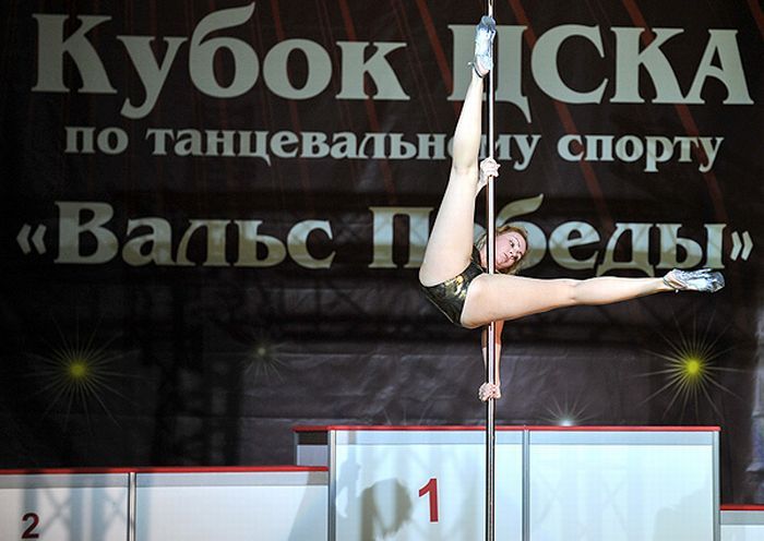 Moscow Miss Pole Dance to honor the Great Patriotic War - 02