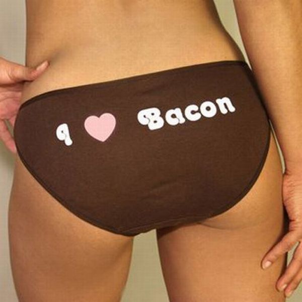 Women's panties with funny slogans - 14
