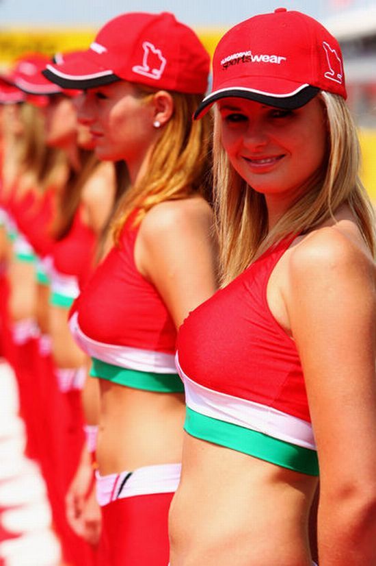 Hot girls from Formula 1 - 24