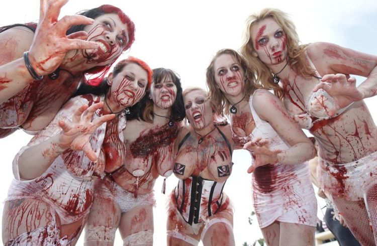 Bloody zombies in Cannes - 12