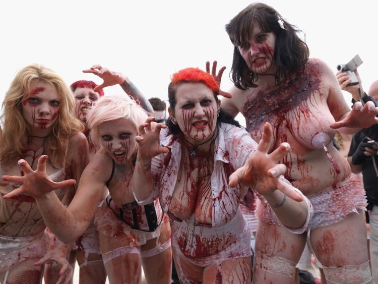 Bloody zombies in Cannes - 17
