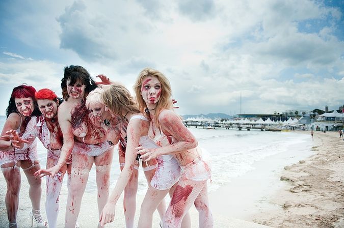 Bloody zombies in Cannes - 19
