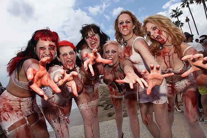Bloody zombies in Cannes - 20