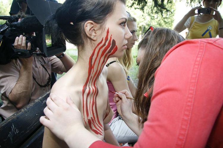 Another naked protest of activists from Ukraine - 02