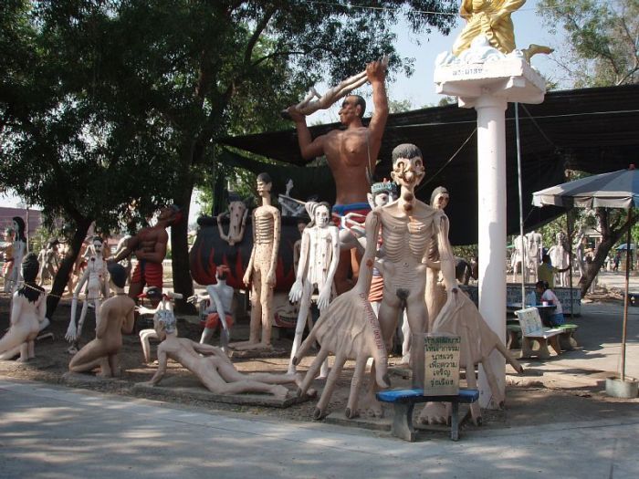Terrible sculptures in a park in Thailand - 11