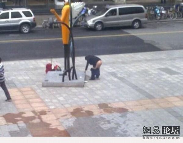 OMG! She did it right in the middle of the street! - 03