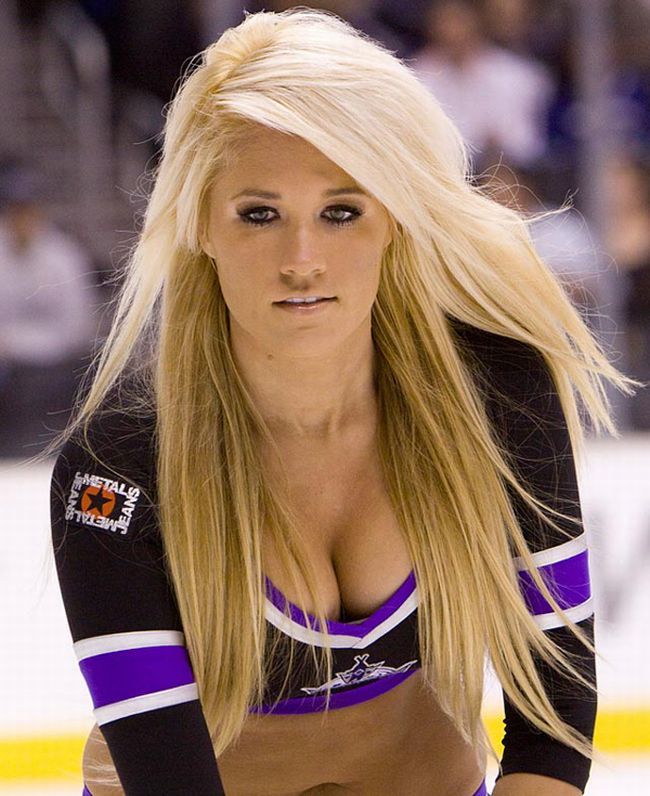 The sexiest Ice Crew girls - 18