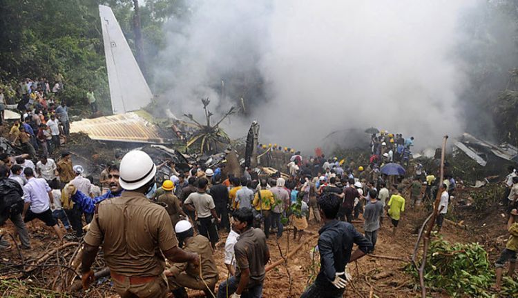 Plane crash in India - 05