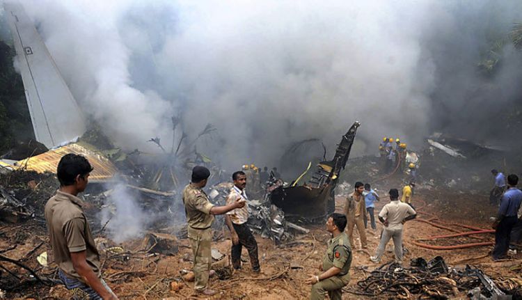 Plane crash in India - 07