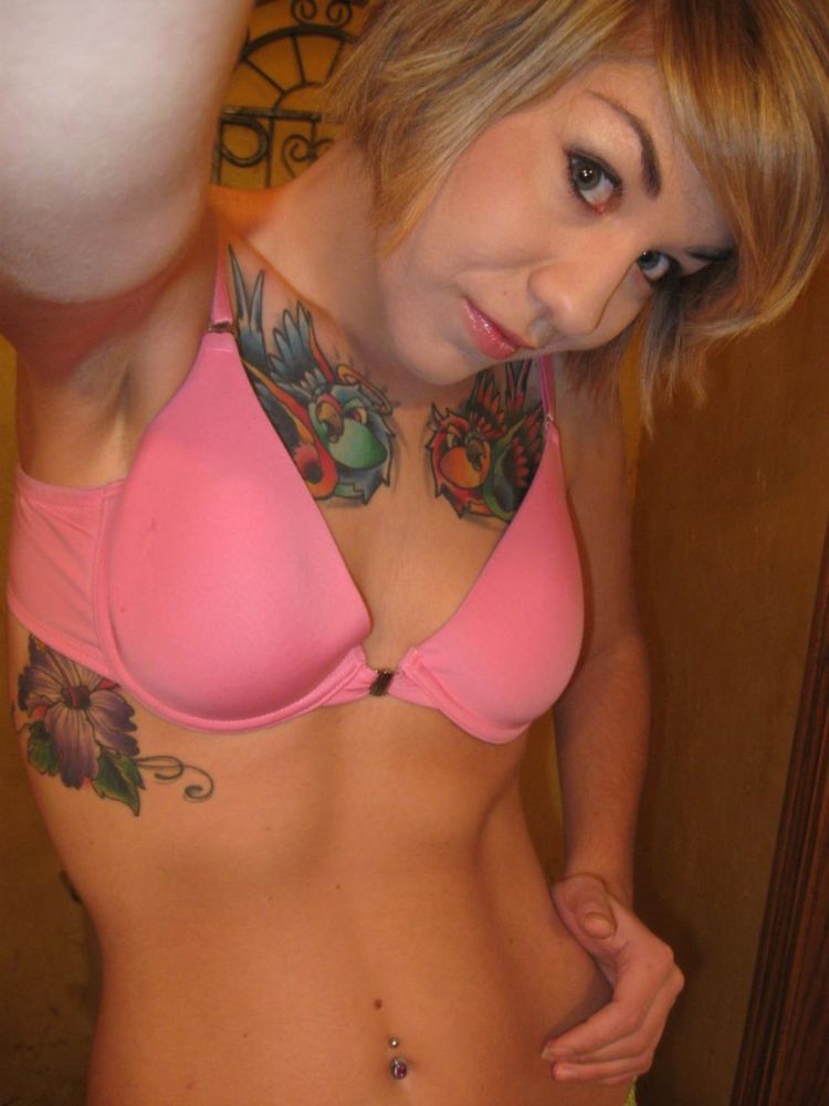 Beautiful girls with tattoos - 28