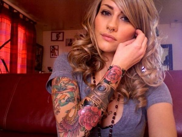 Beautiful girls with tattoos - 29