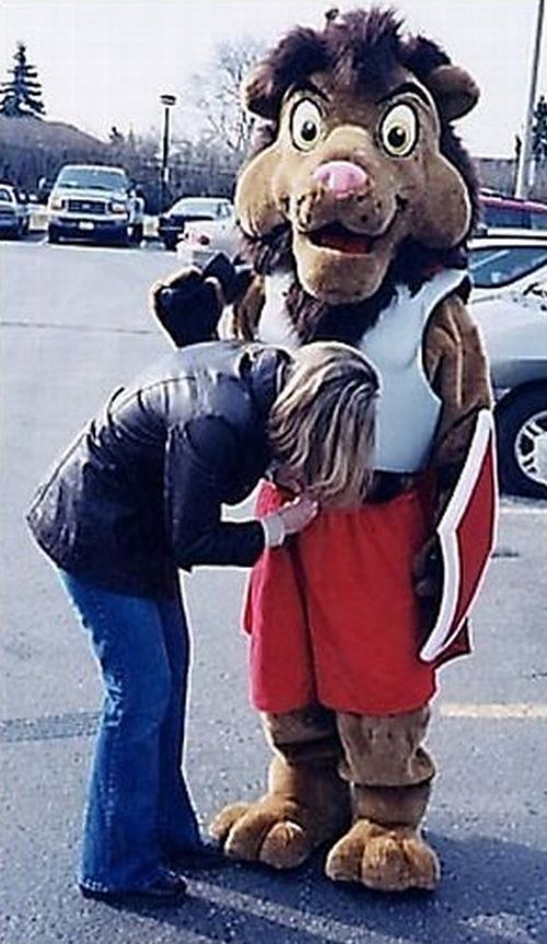 Sports mascots who love to have some fun - 14