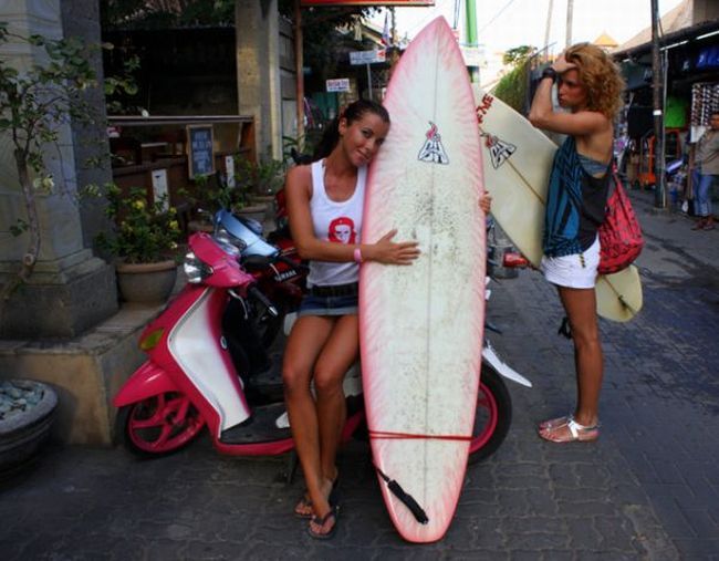 Sexy beauties with surfboards - 31