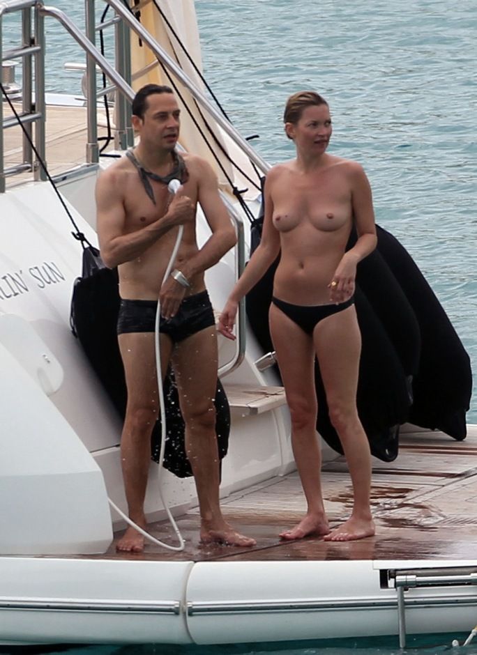 Other topless photos of Kate Moss on holidays - 08