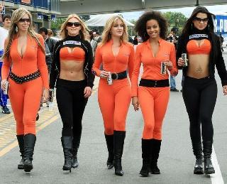 Girls in tight pants look wildly tempting