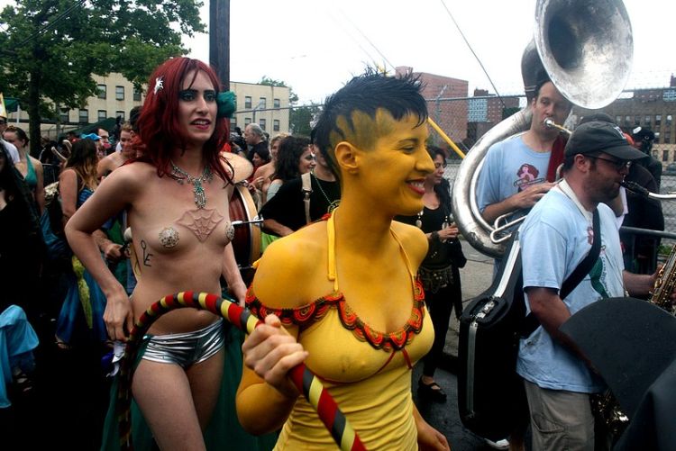 Parade of mermaids in New York - 30