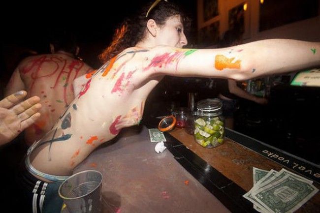 Body-art party in a New York Club - 01