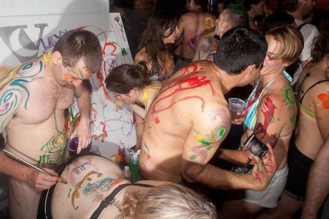 Body-art party in a New York Club - 03