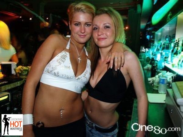 Canadian barmaids. One good reason to visit Canada - 26