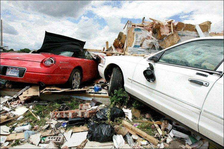 A powerful tornado hit Ohio and Michigan - 03