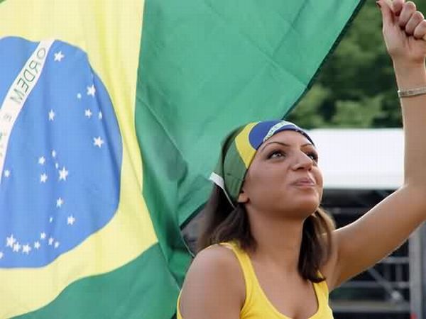 The hottest football fans in Brazil - 08