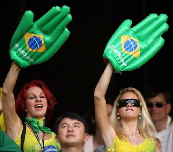The hottest football fans in Brazil - 14