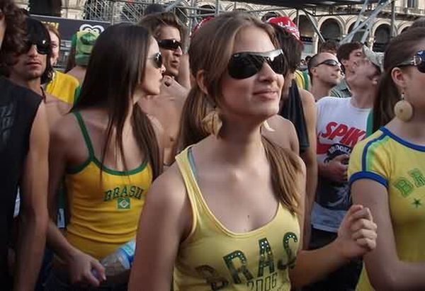 The hottest football fans in Brazil - 26