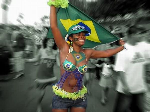 The hottest football fans in Brazil - 27